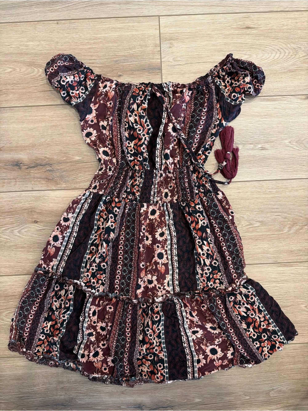 Women’s Off-Shoulder Floral Mini Dress in Burgundy